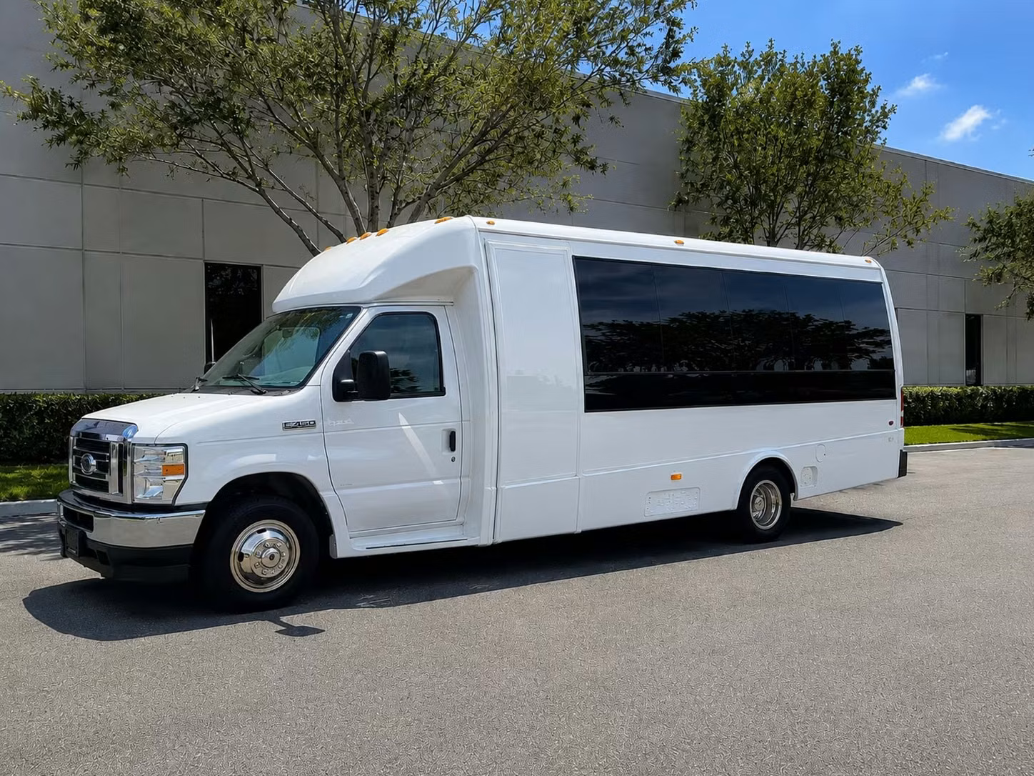 18 passenger minibus